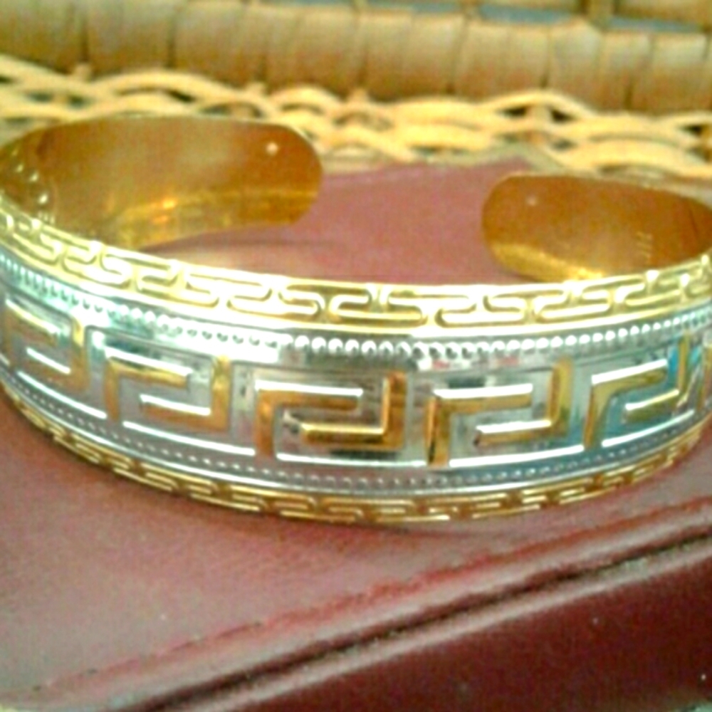 Two Tone Cuff - image 1